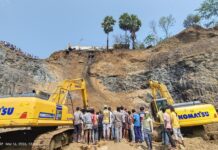 মুরারই পাথরখাদানে ধস মৃত তিন