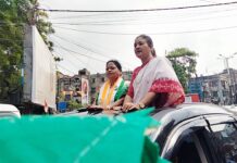 শিবপুরের কংগ্রেস প্রার্থীর প্রচারে অলকা লাম্বা