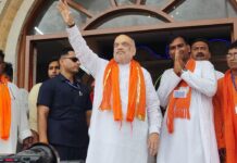 গঙ্গাসাগরে অমিত শাহ: কপিল মুনির আশ্রমে পুজো দিয়ে নির্বাচনী প্রচারের অন্তিম লগ্নে স্বরাষ্ট্রমন্ত্রী